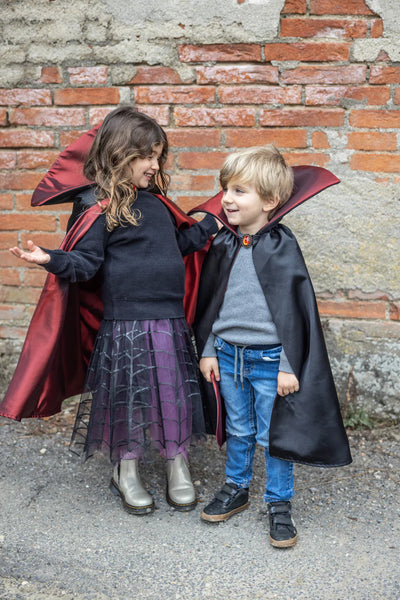 Great Pretenders Vampire Cape