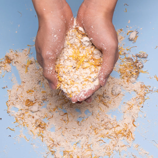 Satya Calendula Flower Oat Bath