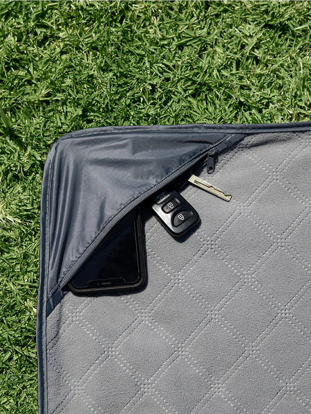 Picnic Time Waterproof Stadium Blanket